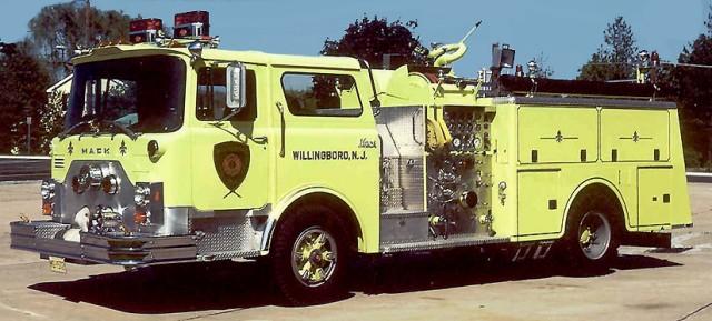 Engine 1613 - 1978 Mack Pumper